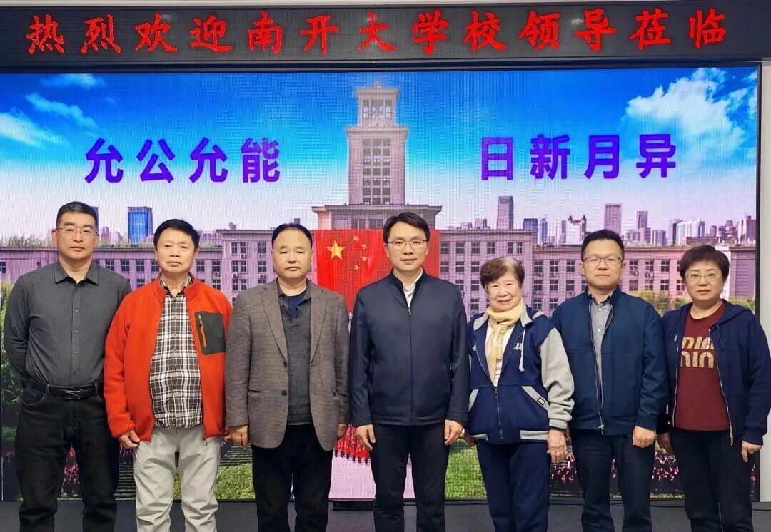 以心中北斗照亮前路